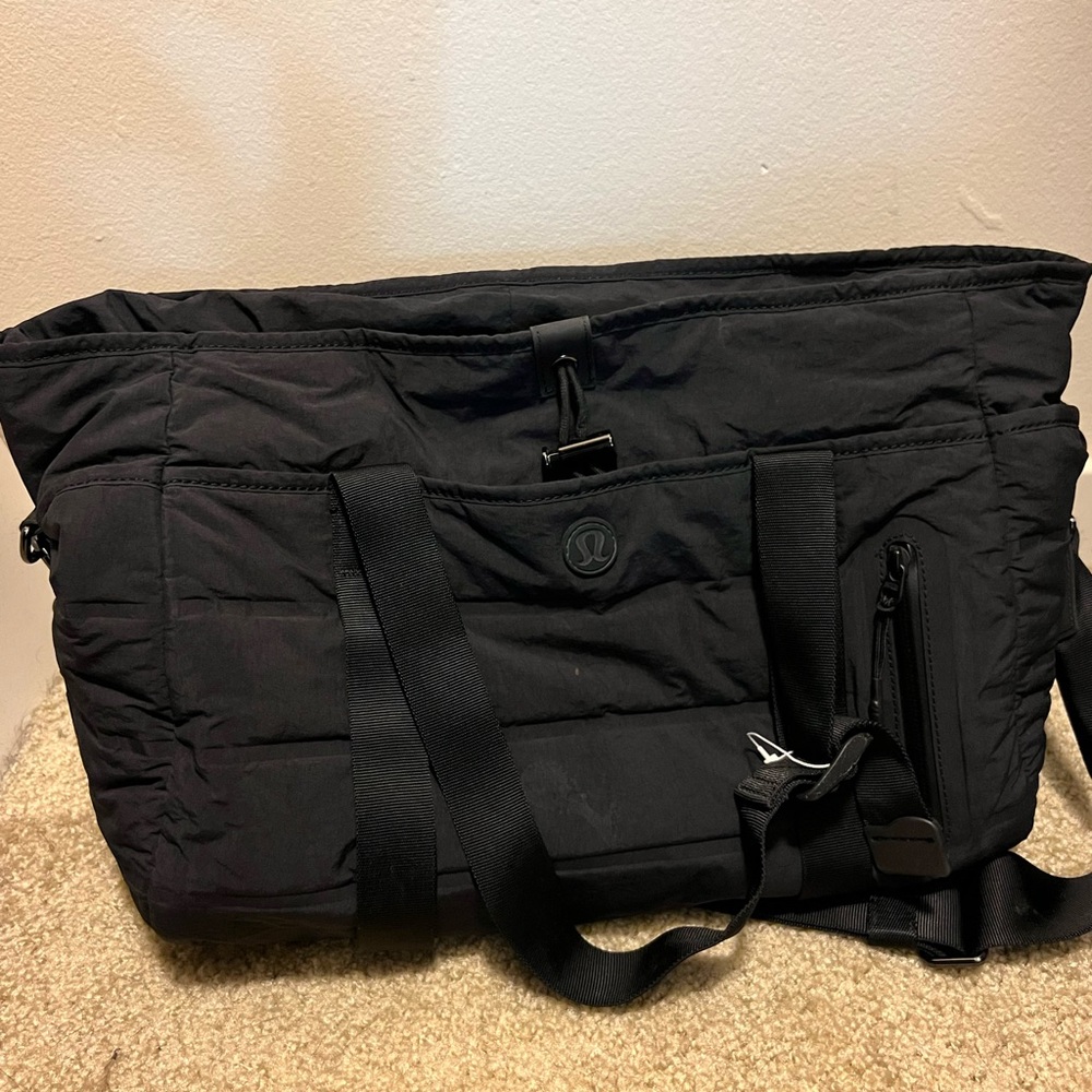 Lululemon dash all day duffel black